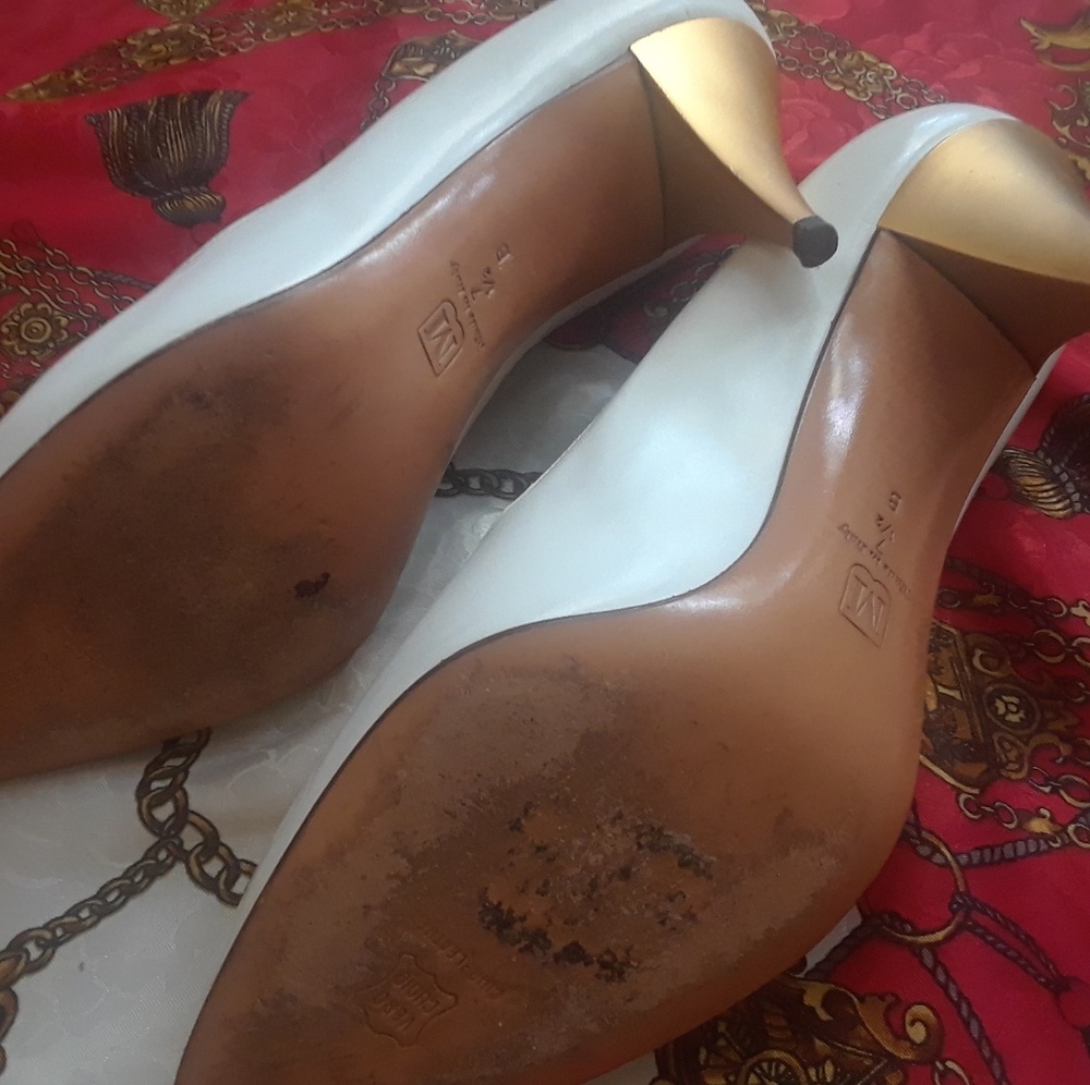 Shoes - Picture 2 of 4